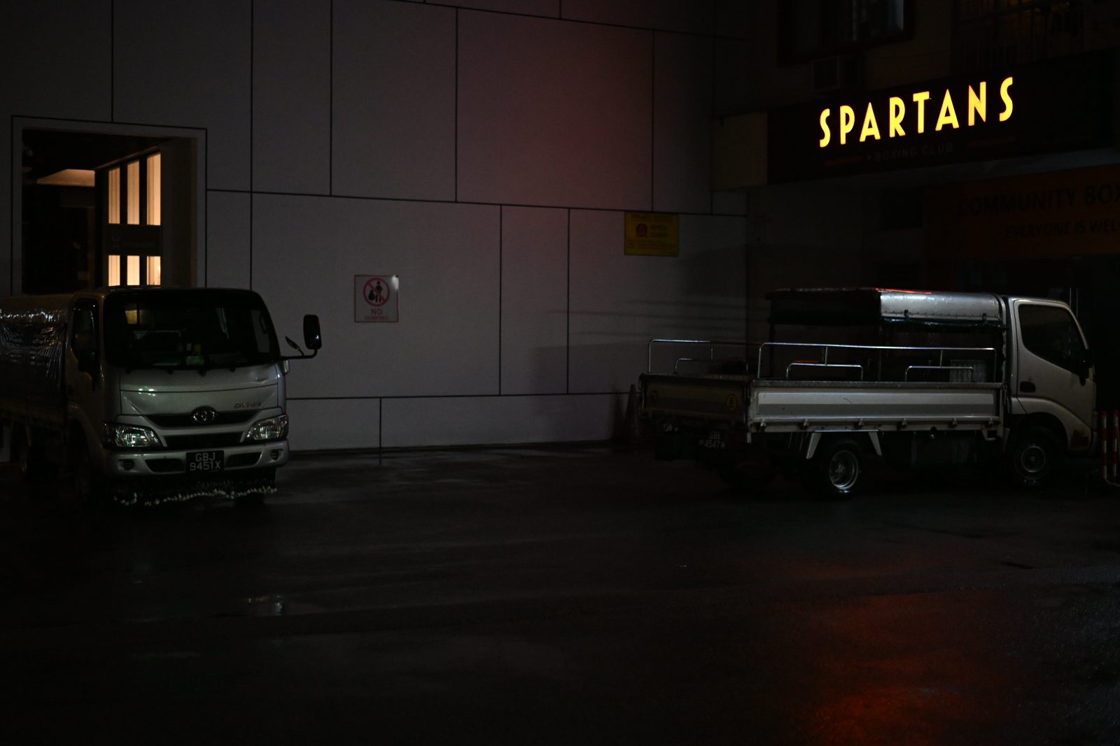 Street Photography on a Rainy Night