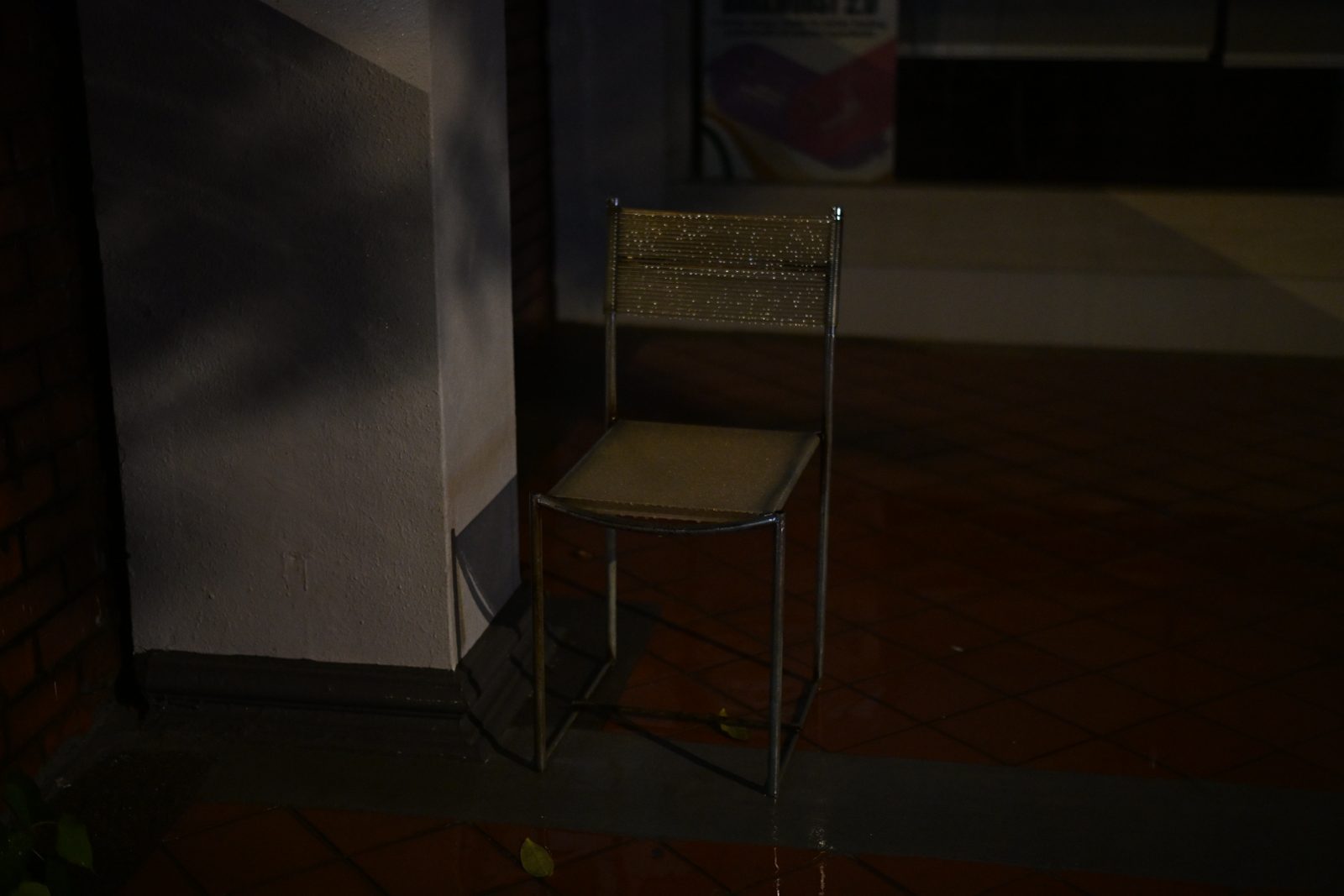 Street Photography on a Rainy Night