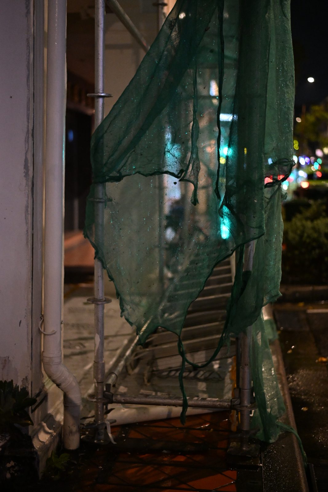 Street Photography on a Rainy Night