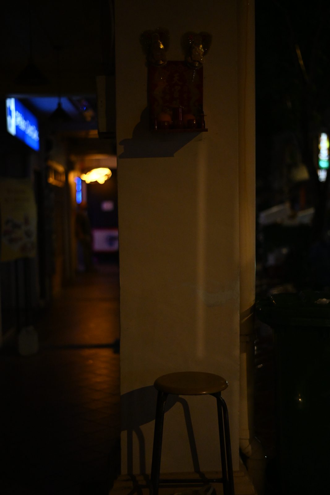 Street Photography on a Rainy Night