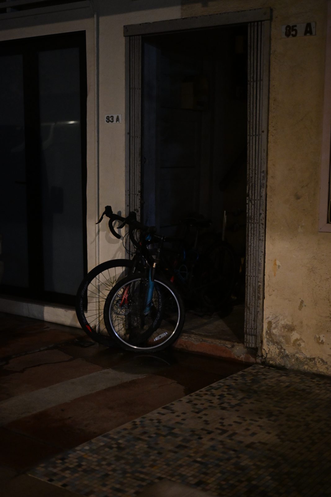 Street Photography on a Rainy Night