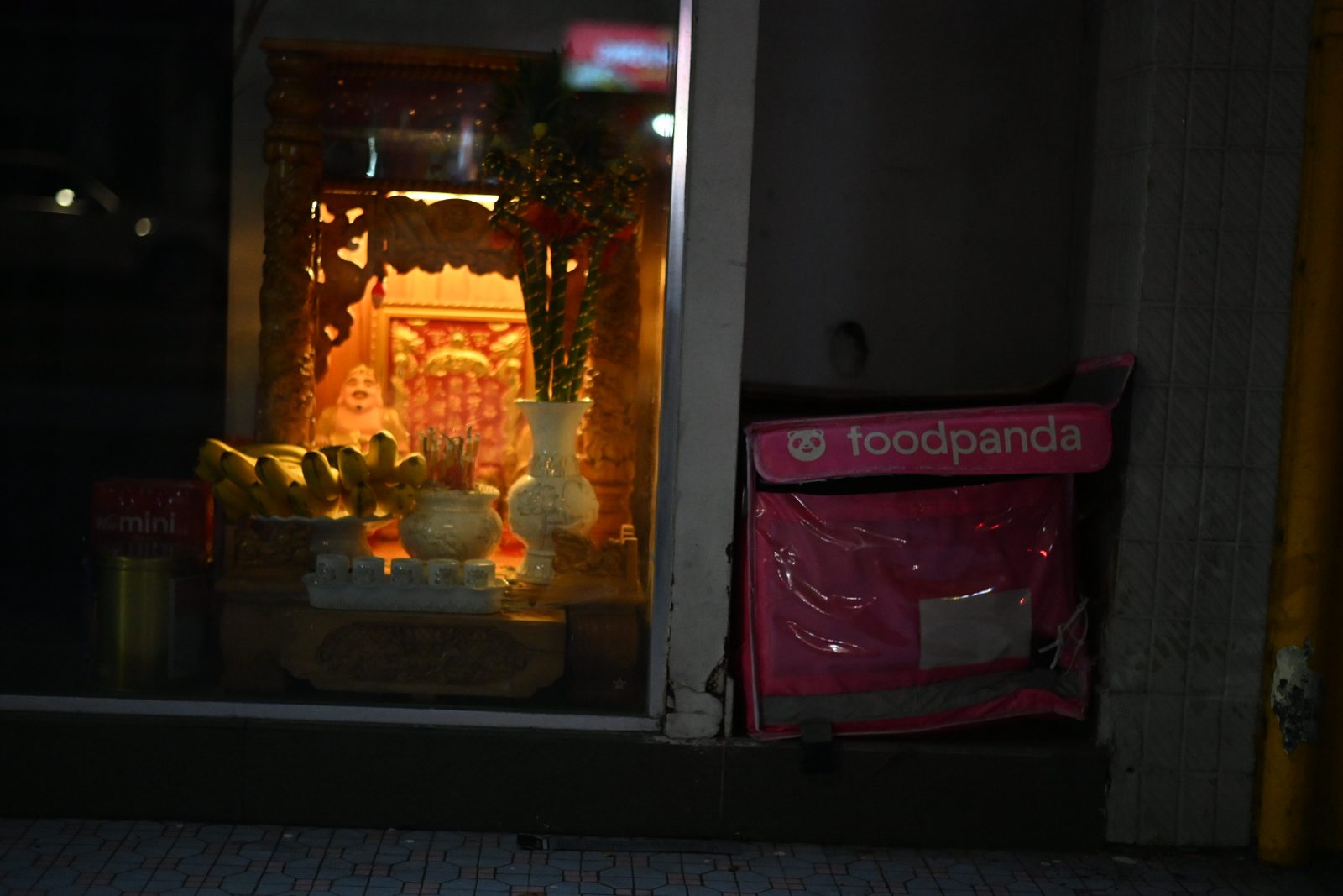 Night Street Photography in Geylang and Balestier