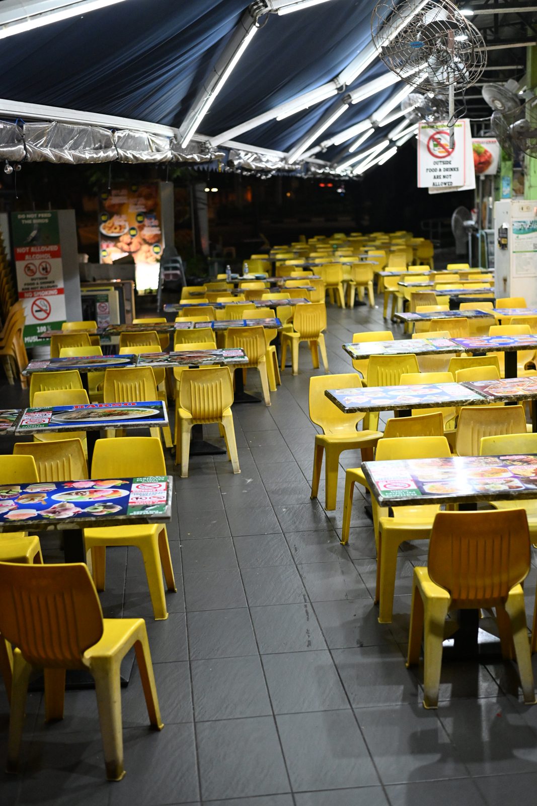 Night Street Photography in Geylang and Balestier