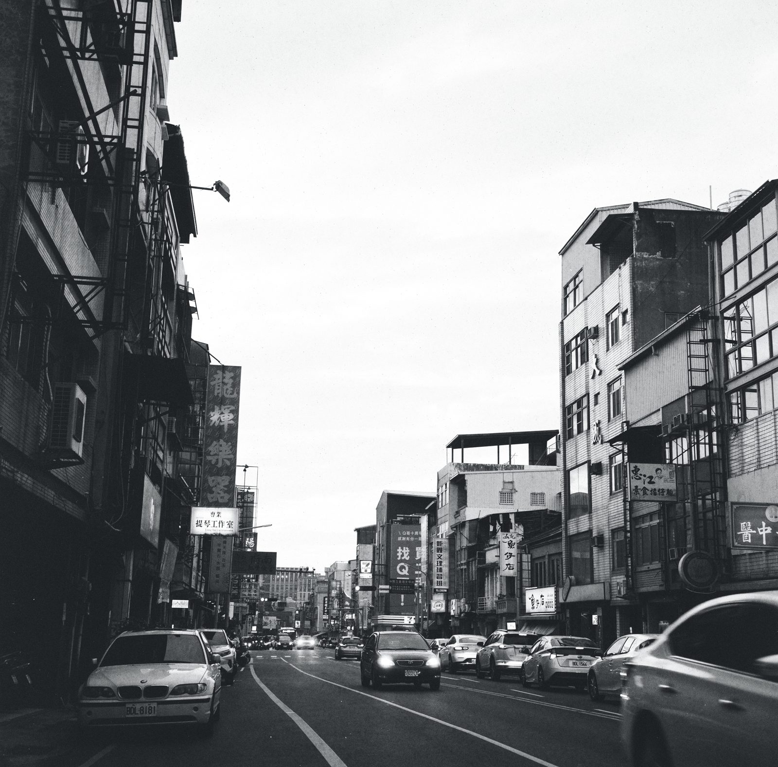 Some B&amp;W pictures I took in Taiwan